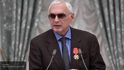 Владимир Путин - Карен Шахназаров - Шахназаров поддерживает введение в школах уроков об отечественном кино - nation-news.ru