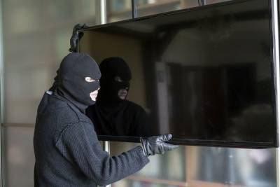 Сосед обнес комнату умершей пенсионерки в Тверской области - tver.mk.ru - Тверская обл. - район Конаковский