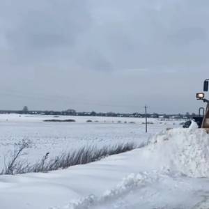 На западе Украины снег парализовал дорожное движение. Фото. Виде - reporter-ua.com - Луцк - Львовская обл. - Ровненская обл. - Новости