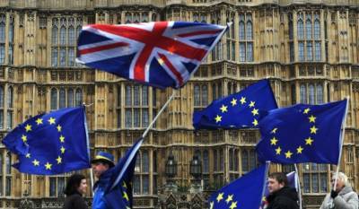 Гражданам ЕС платят за выезд из Великобритании после Brexit - news-front.info - Англия