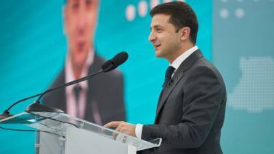 Владимир Зеленский - Петр Порошенко - Игорь Смешко - Юрий Бойко - Юлия Тимошенко - Опрос выявил резкое падение рейтинга Зеленского среди украинцев - nation-news.ru - Киев