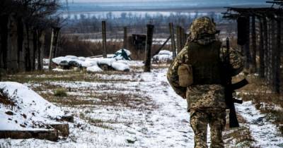 На Донбассе оккупанты обстреляли позиции ВСУ: украинский военный ранен, его состояние тяжелое - tsn.ua - Донбасс - район Попасной - Оккупанты