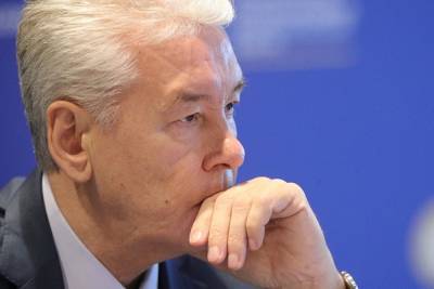 Сергей Собянин - Собянин отменил часть коронавирусных ограничений: бары и рестораны могут работать по ночам - znak.com - Москва