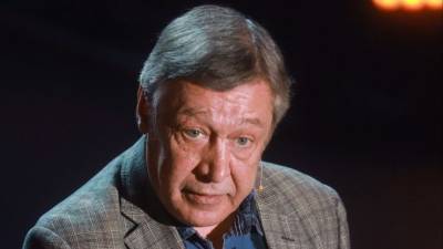 Михаил Ефремов - «Сначала было тяжко»: как осужденный актер Михаил Ефремов живет в колонии? - 5-tv.ru - Россия - Белгородская обл.
