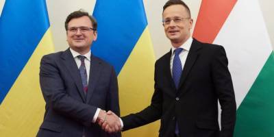 Дмитрий Кулеба - На Украине обещают кровопролитие из-за визита министра иностранных дел Венгрии - ruposters.ru - Киев - Венгрия - Будапешт
