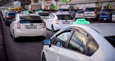 Каха Каладзе - Каладзе пригрозил таксистам лишением лицензии за отсутствие техосмотра - sputnik-georgia.ru - Тбилиси