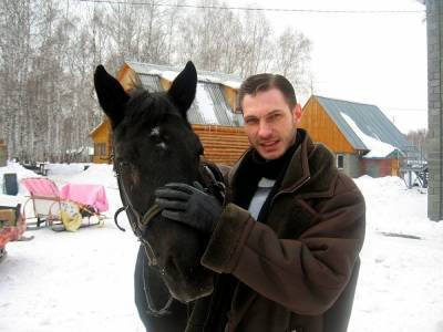 В Челябинске покончил с собой ведущий праздников - znak.com - Челябинск