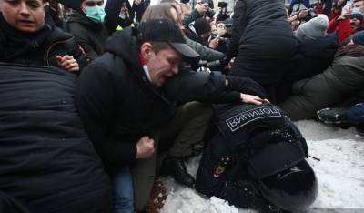 Алексей Навальный - Работайте, братья! Американские копы обратились к русским полицейским - newsland.com - Москва - Россия - Санкт-Петербург - Америка