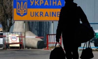 Рука помощи и пинок под зад. Что не так с новой выплатой в 150 тыс. грн для заробитчан - 112.ua