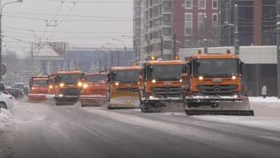 В Петербурге стали меньше жаловаться на скользкие дороги - piter.tv - Санкт-Петербург