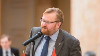 Виталий Милонов - Виктор Сухоруков - Милонов осудил поведение в соцсетях сахалинского депутата-тиктокера Булатова - politros.com