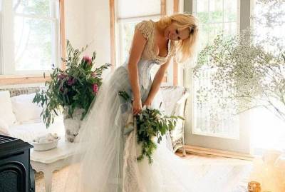 Памела Андерсон - Памела Андерсон вышла замуж в наряде от канадского дизайнера - kp.ua - США - Канада