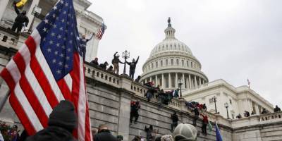 Джо Байден - В США трех членов антиправительственной организации обвинили в заговоре с целью штурма Капитолия - nv.ua - США - Колумбия