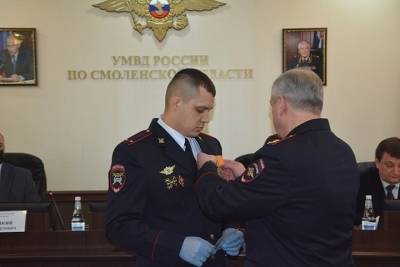 Смолянин Александр Корсаков, спасший ребенка, награжден медалью - mk-smolensk.ru - Смоленск