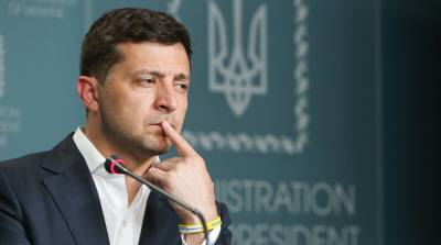 Владимир Зеленский - Зеленский отозвал из Рады законопроект о роспуске КСУ - vchaspik.ua