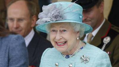 Елизавета II - Елизавета II - королева Елизавета - Королева ищет Instagram-менеджера (и это работа мечты!) - skuke.net - Новости