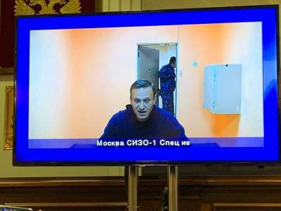Алексей Навальный - Суд оставил под арестом Алексея Навального - tv2.today - Томск