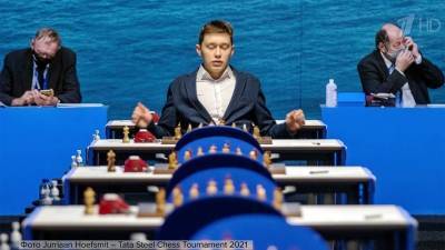 Магнуса Карлсена - Андрей Есипенко - 18-летний Андрей Есипенко обыграл действующего чемпиона мира по шахматам Магнуса Карлсена - 1tv.ru - Голландия - Новочеркасск