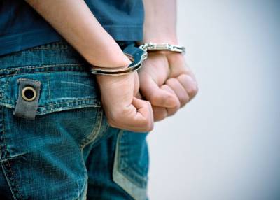 Полицейские задержали мужчину после стрельбы в кафе на Ленинградском проспекте - m24.ru - Москва