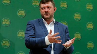 Владимир Зеленский - Александр Корниенко - Корниенко назвал голосование за закон о референдуме подарком Зеленскому - 24tv.ua - Новости