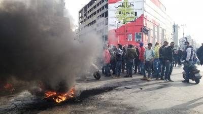 Полиция применила слезоточивый газ при протестах в Ливане - russian.rt.com - Триполи - Ливан