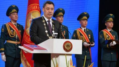 Садыр Жапаров - Новый президент Кыргызстана принял присягу - lenta.ua - Киргизия - Бишкек