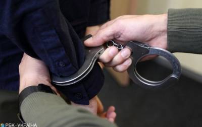 В Никополе мужчина подорвал взрывчатку возле детсада - rbc.ua - Днепропетровская обл. - Никополь