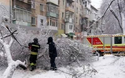 В Украине без света 270 населенных пунктов - korrespondent.net - Украина - Киевская обл. - Запорожская обл. - Николаевская обл. - Кировоградская обл. - Черкасская обл. - Одесская обл.