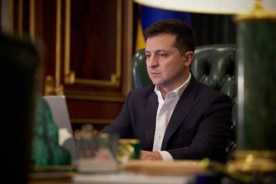 Владимир Зеленский - Стипендии, премии и гранты: Зеленский рассказал, сколько денег получат ученики и студенты - 24tv.ua