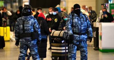 В московских аэропортах задержали рейсы из-за угрозы взрыва - moslenta.ru - Москва - Санкт-Петербург - Магадан - Владивосток - Анадырь