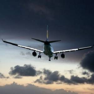 В Британии запретили прямые рейсы в ОАЭ - reporter-ua.com - Англия - Лондон - Эмираты - Юар - Бурунди - Запрет