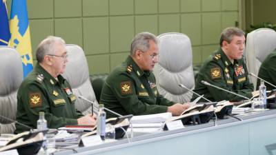 Сергей Шойгу - Российские военные в 2020 году получили около семи тысяч образцов вооружения - politros.com - Россия