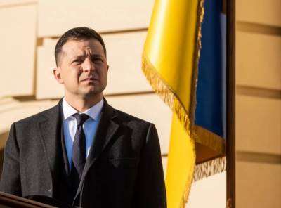 Владимир Зеленский - Українські Новини - Депутатов будет не 450, а 300, — Зеленский - from-ua.com