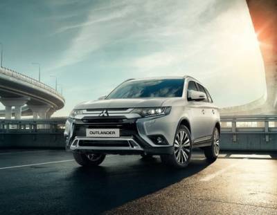 Mitsubishi завершает продажи Outlander GT в России - autostat.ru