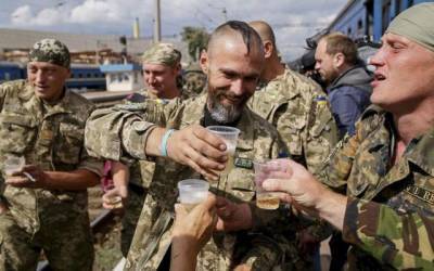 Руслан Хомчак - Сергей Наев - В ВСУ решились воевать с солдатским алкоголизмом после скандалов - eadaily.com