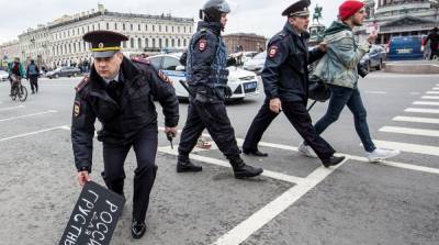 Алексей Навальный - В России арестовали украинку, ее обвинили в избиении полицейского - ru.slovoidilo.ua - Москва
