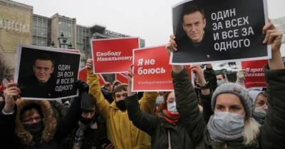 Алексей Навальный - За Навального? Что стоит за акциями протеста в России и как могут развиваться события - delo.ua