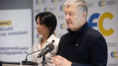 Петр Порошенко - Петр Порошенко призвал демократические силы поддержать кандидатуру Маруси Звиробий на выборах в Ивано-Франковской области - ru.espreso.tv - Ивано-Франковская обл.