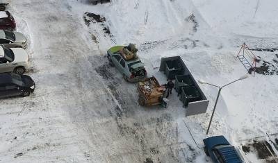 Некоторые жители Тюмени зарабатывают сбором макулатуры и стеклотары - nashgorod.ru - Тюмень