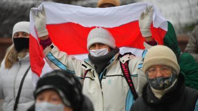 В Белоруссии заявили о планах признать бело-красно-белый флаг экстремистским - iz.ru - Белоруссия