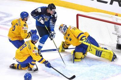 Лукас Рэймонд - Шведы уступили финским хоккеистам в четвертьфинале молодежного ЧМ - aif.ru - США - Швеция - Финляндия - Словакия