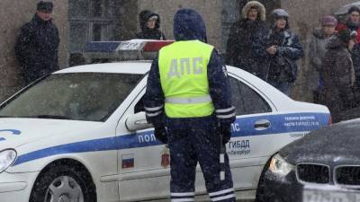 Россиян предупредили об опасности использования электронной рамки госномера - newinform.com