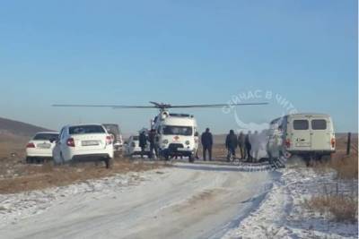 Санавиация доставила в Читу полицейских, пострадавших в ДТП под Нерчинском - chita.ru - Чита - Нерчинск