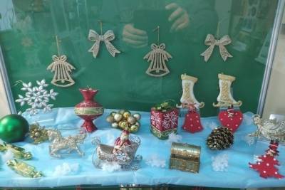 Более 100 ёлочных игрушек советского периода показали в Котовске - tambov.mk.ru - Котовск
