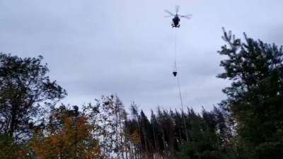 Авиация задействована в ликвидации лесного пожара на границе Туапсе с Сочи, который тушат третьи сутки - interfax-russia.ru - Сочи - Краснодарский край - район Туапсинский