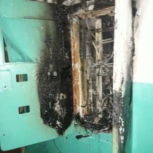 В Мелитополе горела многоэтажка. Фото - reporter-ua.com - Запорожская обл. - Мелитополь