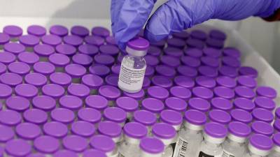 ВОЗ разрешила экстренно использовать вакцину Pfizer/BioNTech - golos-ameriki.ru - США