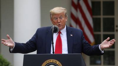 Дональд Трамп - Энтони Фаучи - Трамп считает «сильно преувеличенным» число случаев коронавируса в США - russian.rt.com - США