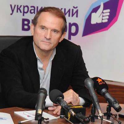 Виктор Медведчук - Денис Шмыгаль - Медведчук заявил о преимуществах закупки российской вакцины от COVID-19 - radiomayak.ru