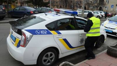 Пьяный нарушитель ПДД сыграл украинским инспекторам на баяне - politros.com - Киев